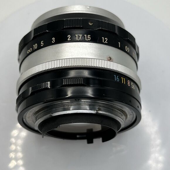 Nikon Nikkor-S 50mm f1.4 Lens - Picture 9 of 14